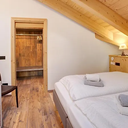 Olympic 12 Apartment